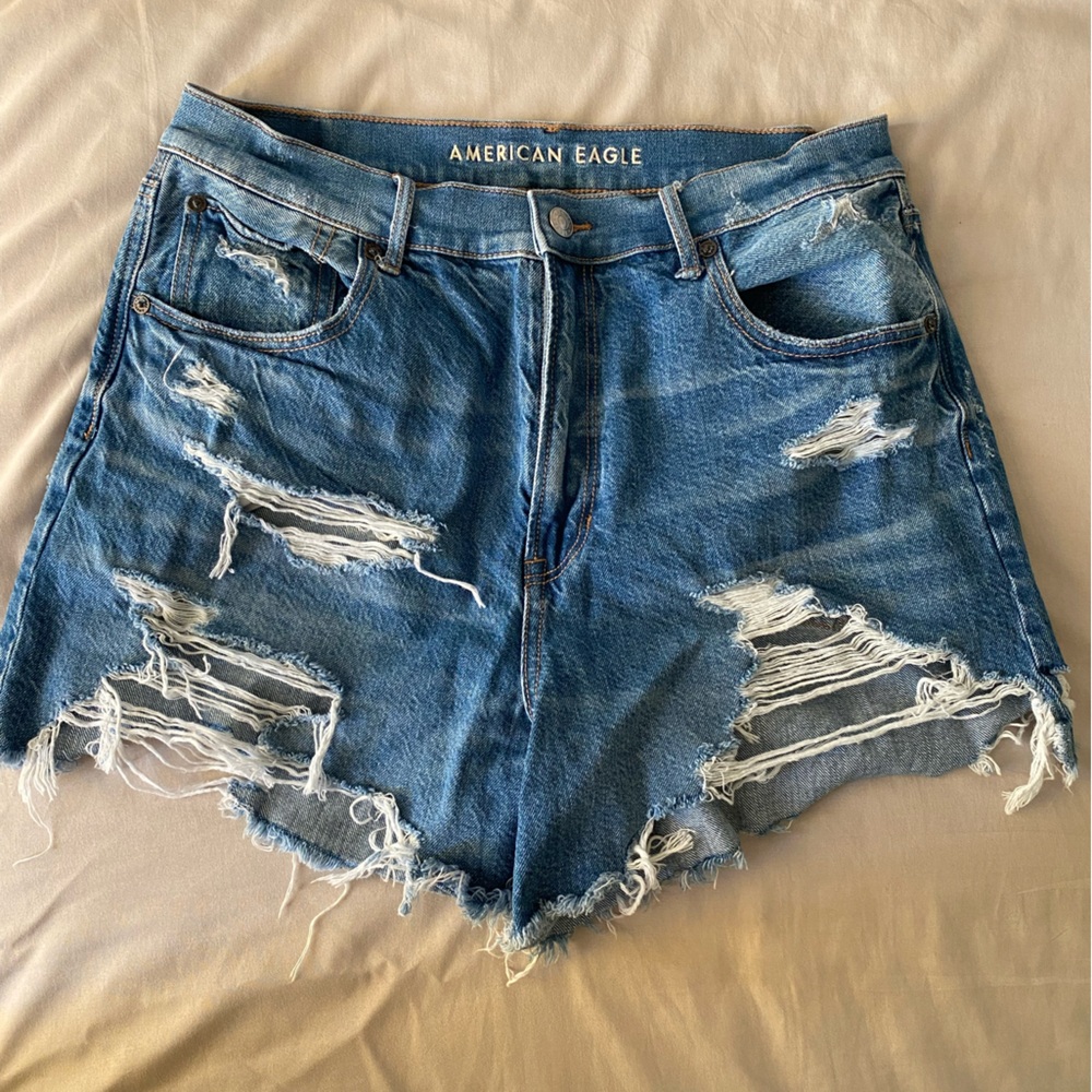 American Eagle Highest Rise 90s Boyfriend Jean Shorts, Size 12 - Picture 1 of 4